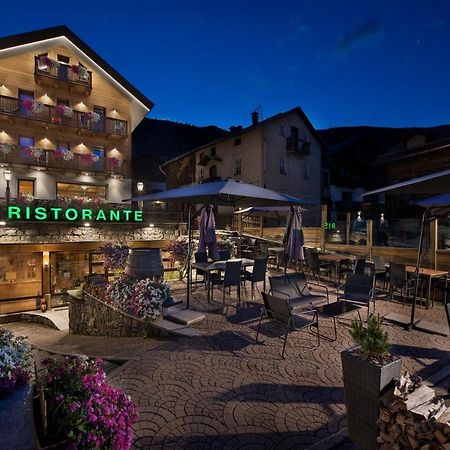 Hotel Valtellina Livigno Buitenkant foto